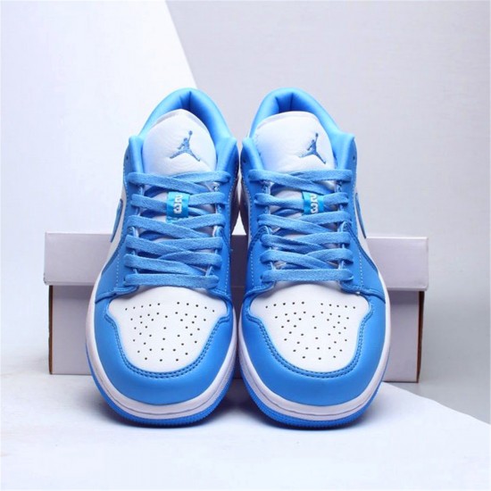 Jordan 1 Low UNC AO9944-441 University Blå/University Blå-Hvid Sko